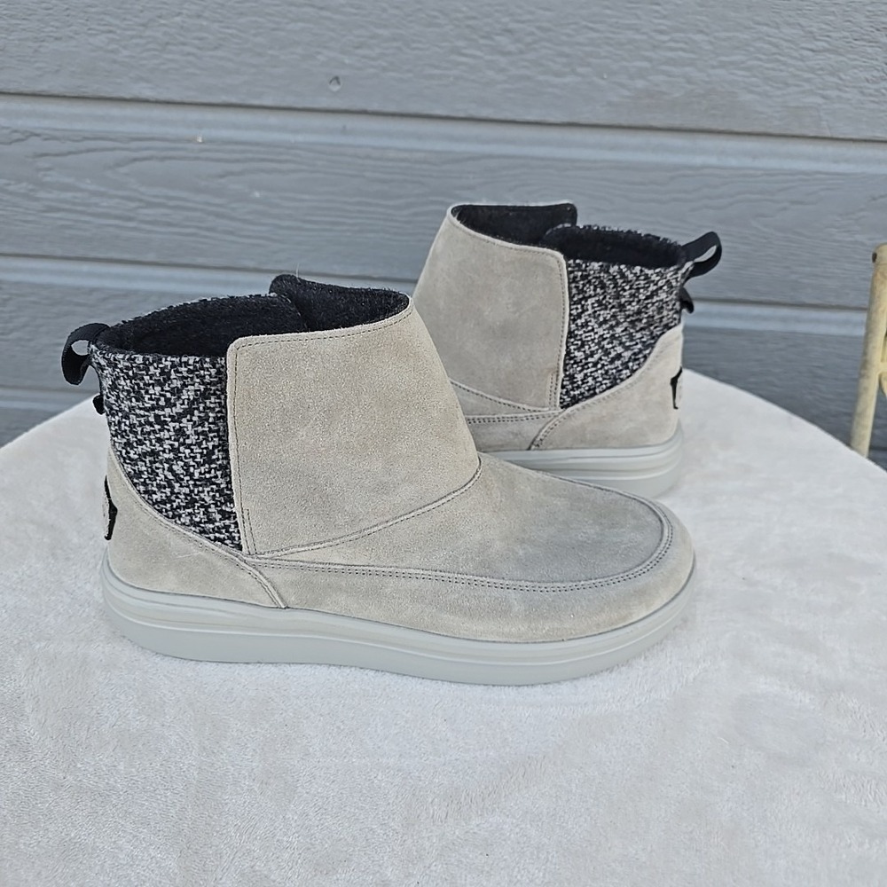 Hey Dude Mel Suede Women's Pull-over Ankle Booties Memory Foam Lunar Rock Sz 11